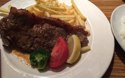 価格を抑えたバラキッチン