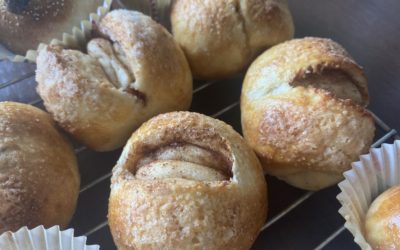 試作パンづくり～シナモンモール～