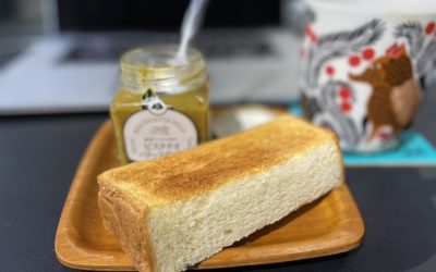 白×黒タイルの洗面スペース